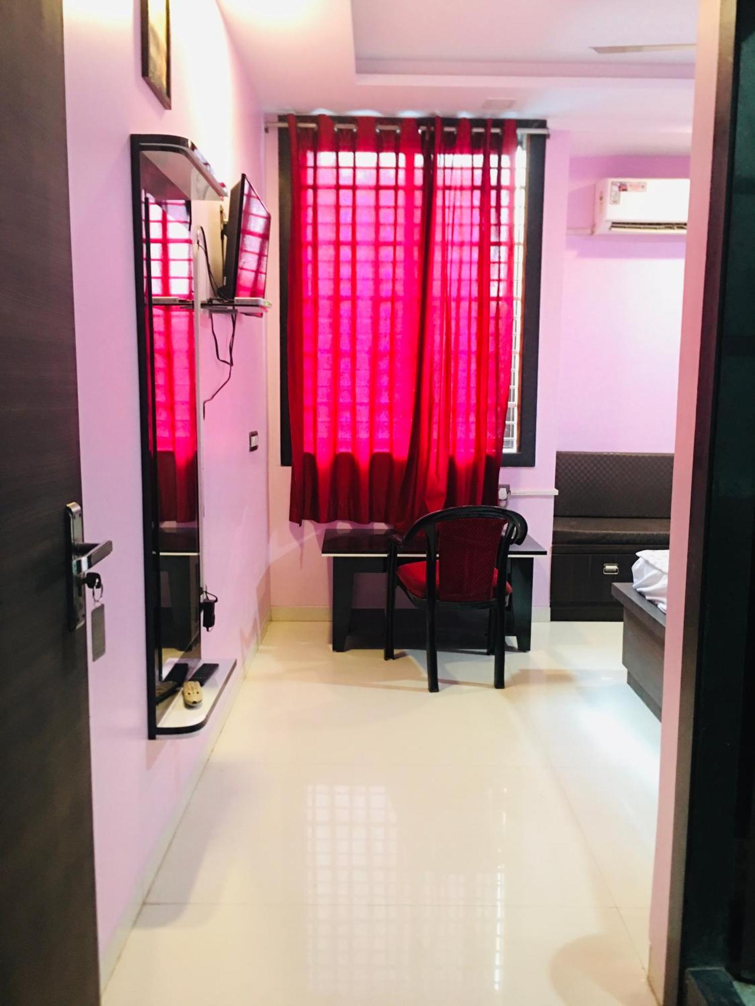 Chanda Palace Guest House Hazaribag Exterior photo